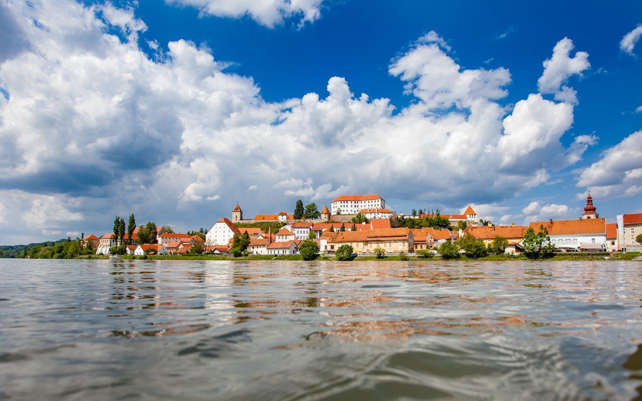 Hotel Pomaranca Ptuj Exterior foto